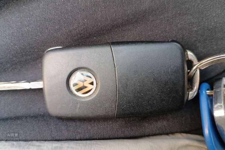 Volkswagen Santana 2016 car image #10