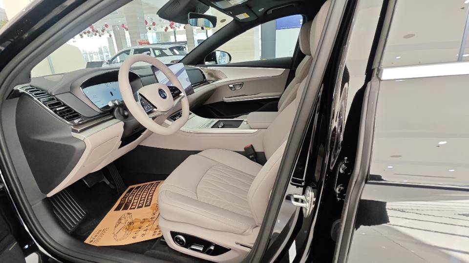 2026 imagem de carro #3