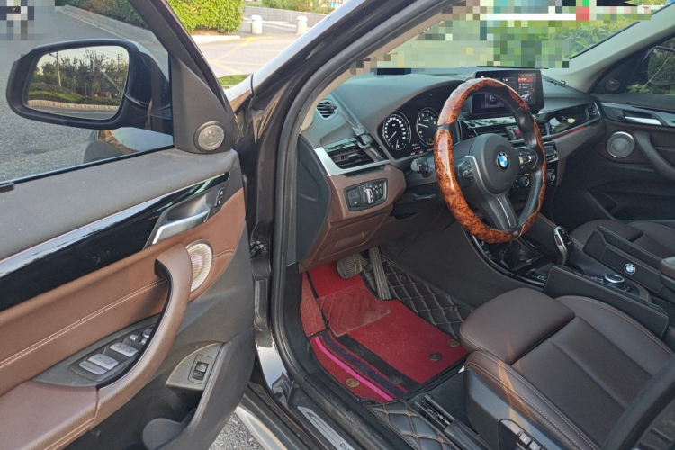 BMW X1 2021 car image #9