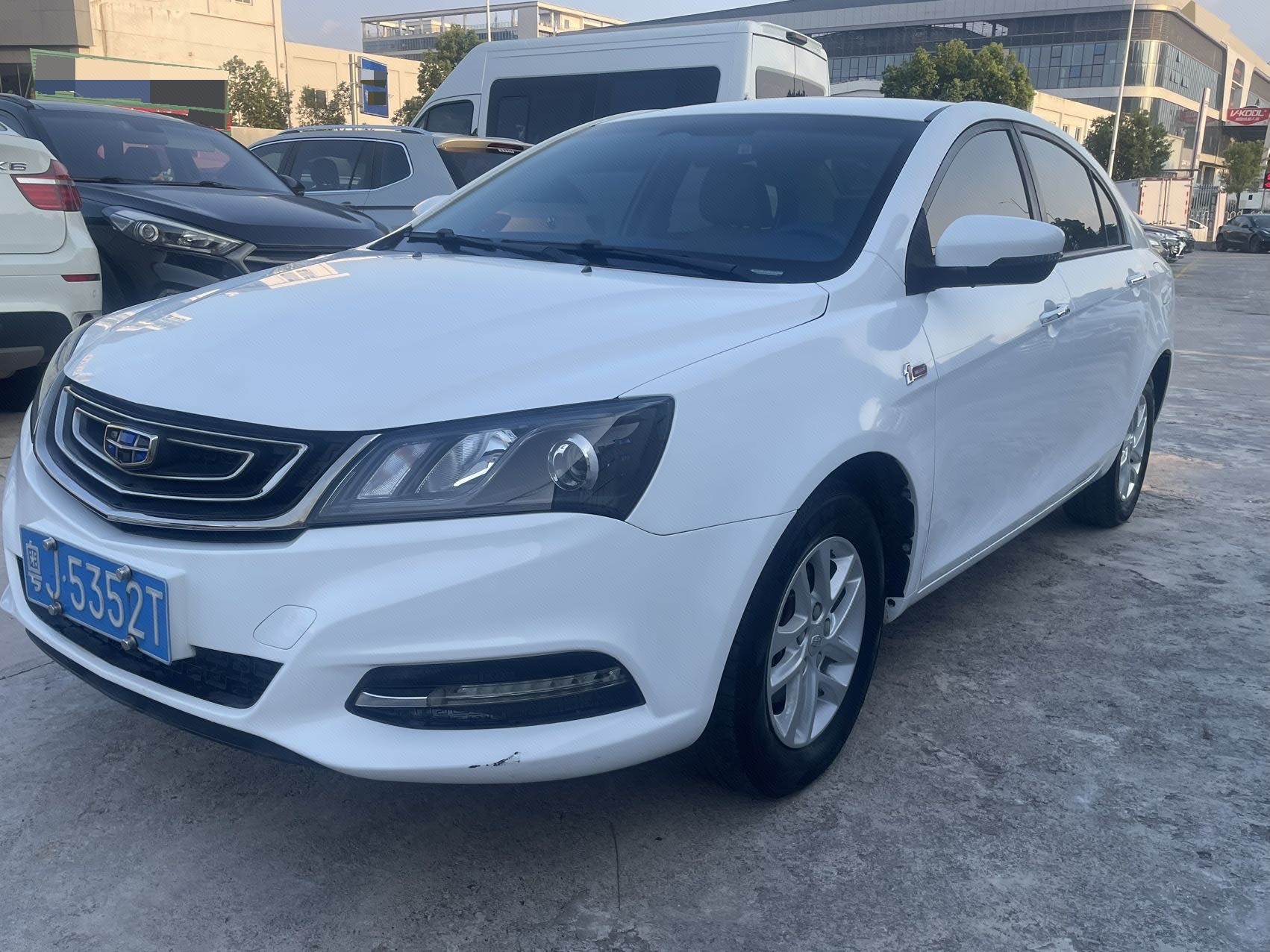 GEELY Emgrand 2017 GEELY Emgrand 2017 car image