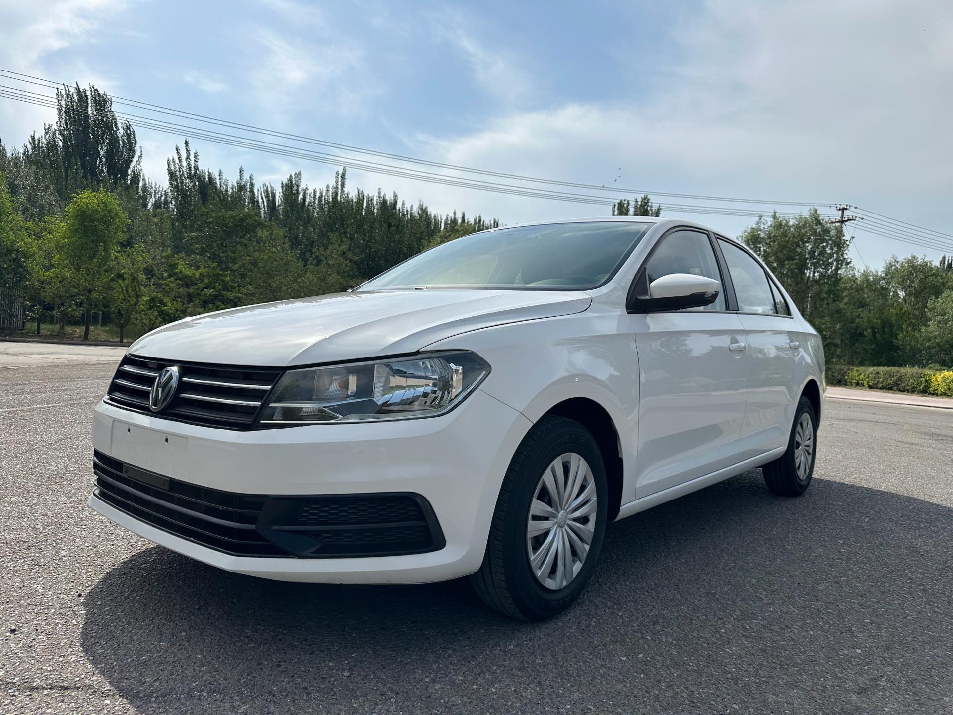 Volkswagen Santana 2021 car image 