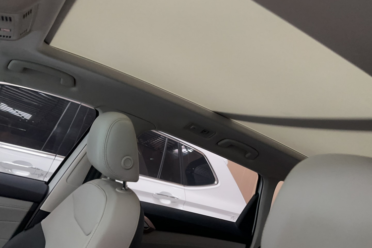 Volkswagen Tharu 2024 car image #15