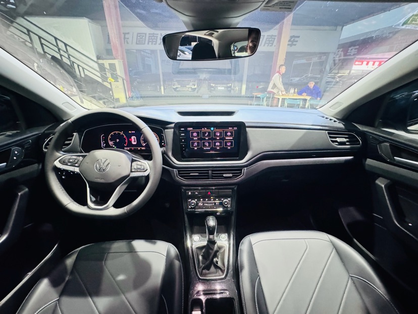 Volkswagen Tharu 2025 #7 Volkswagen Tharu 2025 car image #7