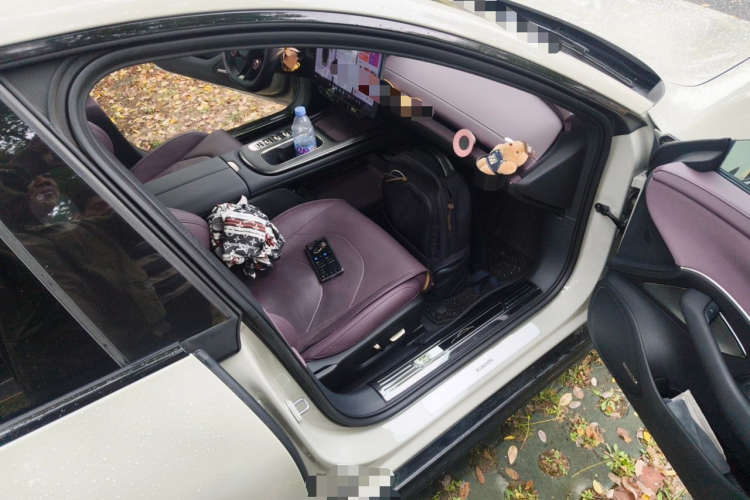 MI SU7 2024 car image #25