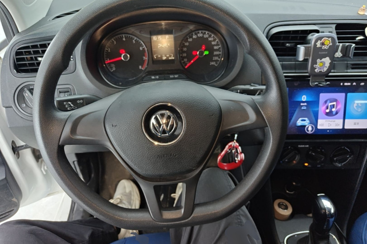 Volkswagen Polo 2018 #11 Volkswagen Polo 2018 car image #11