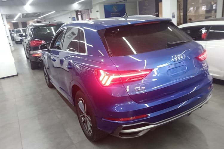 Audi Q3 2021 car image #5