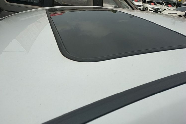 GEELY Emgrand 2015 #25 GEELY Emgrand 2015 car image #25