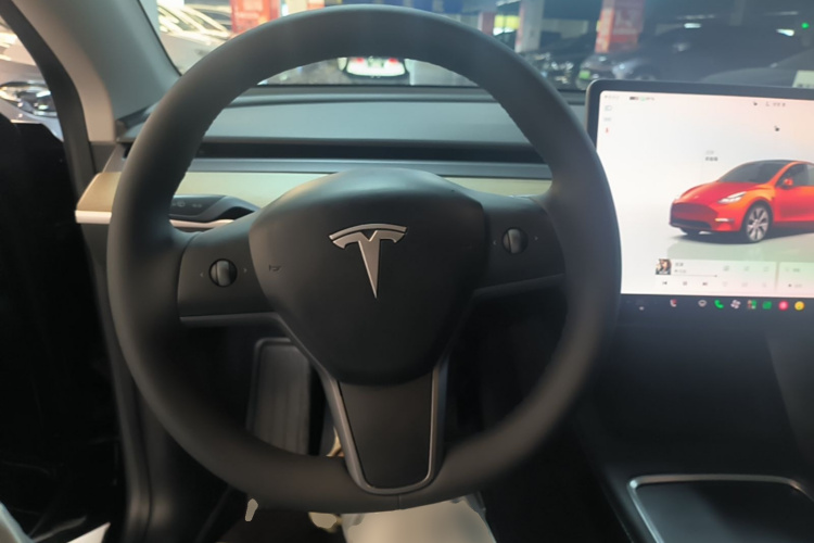 Tesla Model Y 2022 #11 Tesla Model Y 2022 car image #11