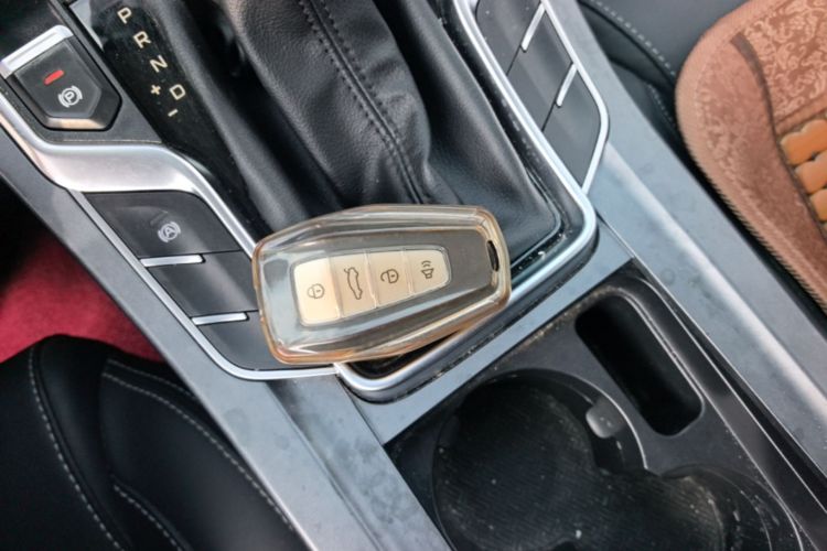 GEELY Emgrand 2021 immagine di auto #9