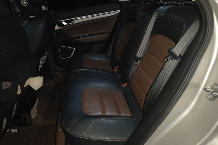 GEELY Emgrand GS 2018 car image #19