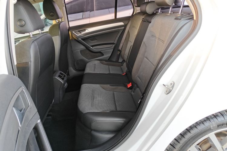 Volkswagen Golf 2020 #17 Volkswagen Golf 2020 car image #17
