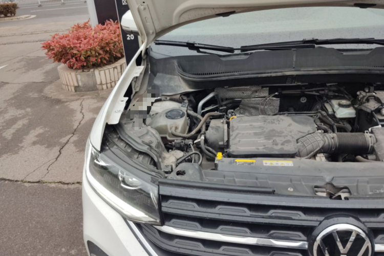 Volkswagen Tacqua 2021 car image #23