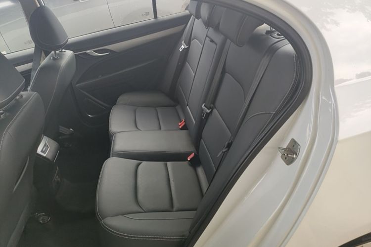 GEELY Emgrand 2018 #17 GEELY Emgrand 2018 car image #17
