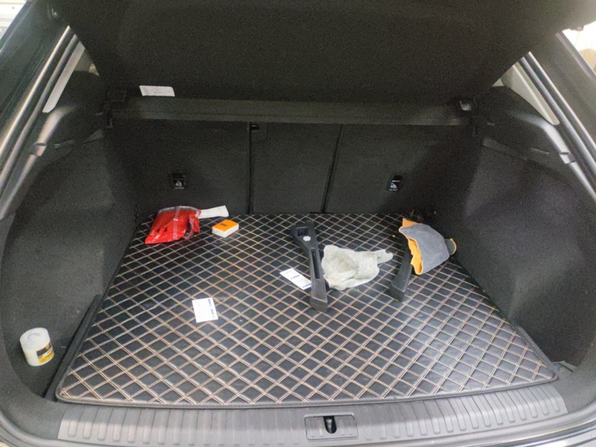 Audi Q3 2023 car image #10