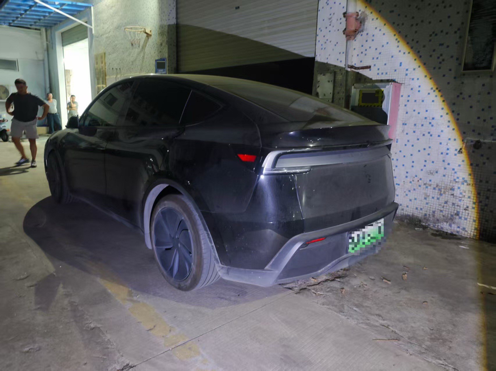 Tesla Model Y 2025 #9 Tesla Model Y 2025 image de voiture #9