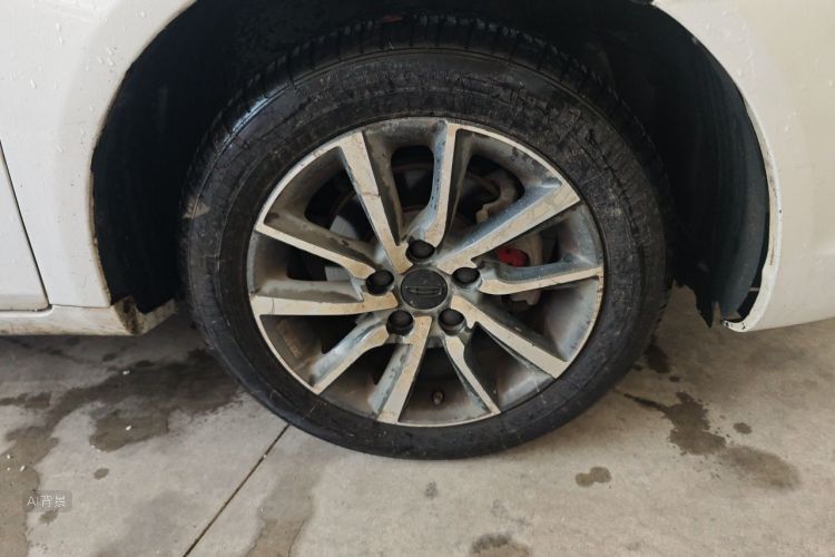 GEELY Emgrand 2020 car image #9