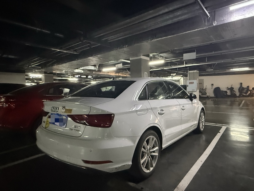 Audi A3 2019 car image #3