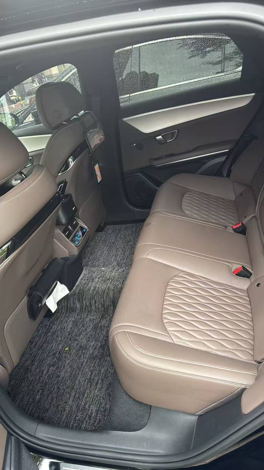 BYD Han 2025 image de voiture #4