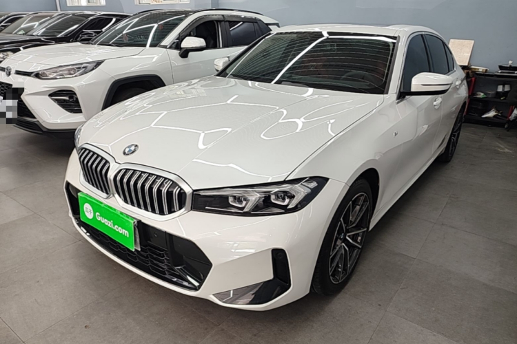 BMW 3 Series 2024 #2 BMW 3 Series 2024 car image #2