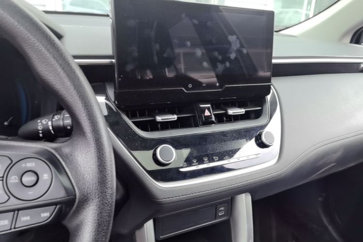 Toyota Corolla Cross 2023 immagine di auto #17