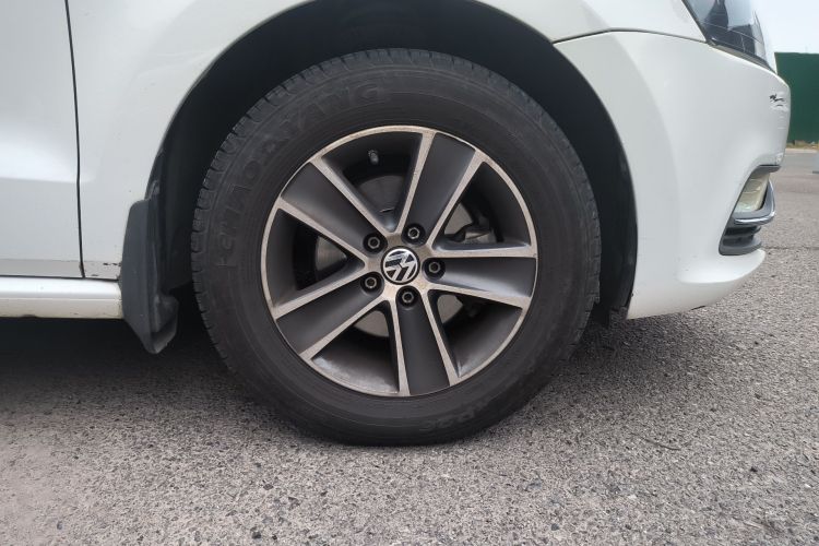 Volkswagen Polo 2017 #9 Volkswagen Polo 2017 car image #9