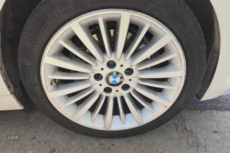 BMW 3 Series 2018 #9 BMW 3 Series 2018 car image #9