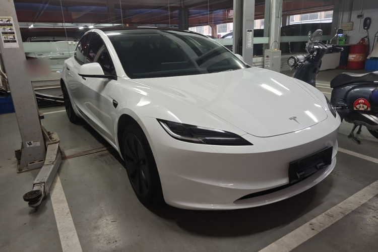 Tesla Model 3 2023 #4 Tesla Model 3 2023 car image #4