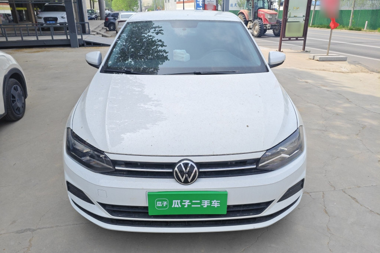 Volkswagen Polo 2024 car image #3