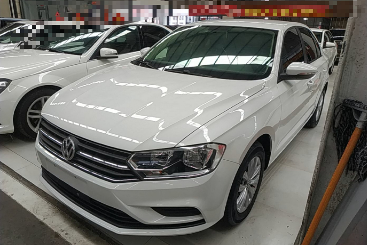 Volkswagen Bora 2019 car image #2
