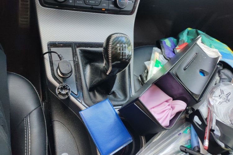 GEELY Emgrand GS 2016 car image #14