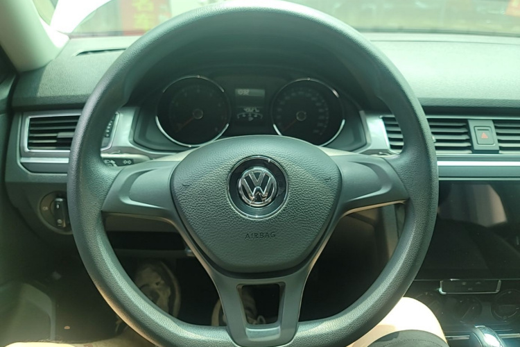 Volkswagen Bora 2021 car image #11