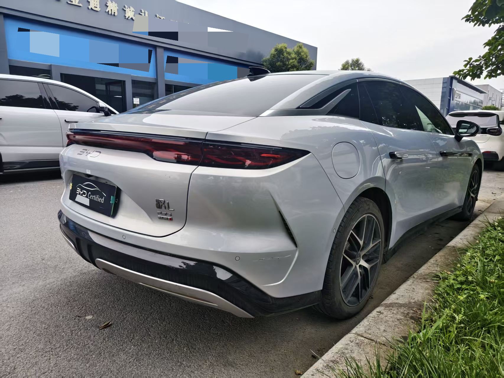 BYD HanL 2025 car image #4
