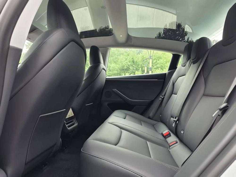 Tesla Model 3 2026 car image #16