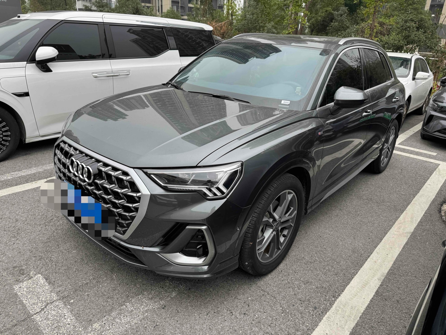 Audi Q3 2025 car image 
