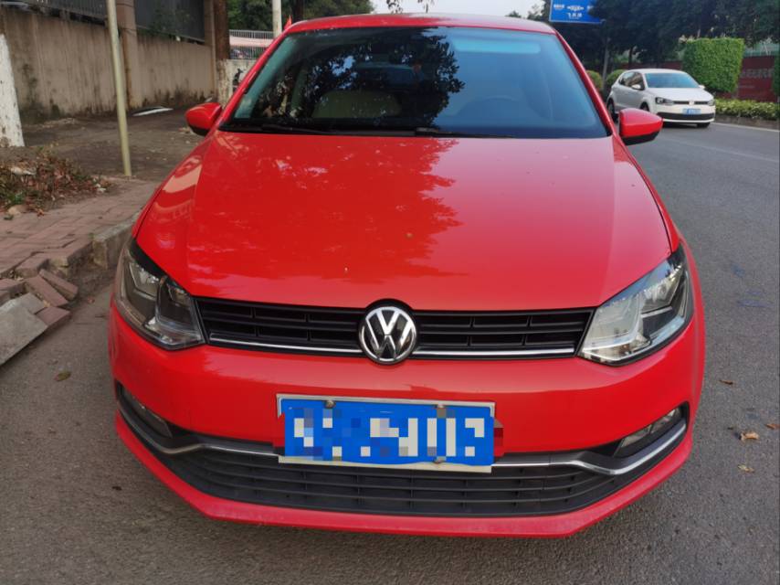 Volkswagen Polo 2014 car image #2