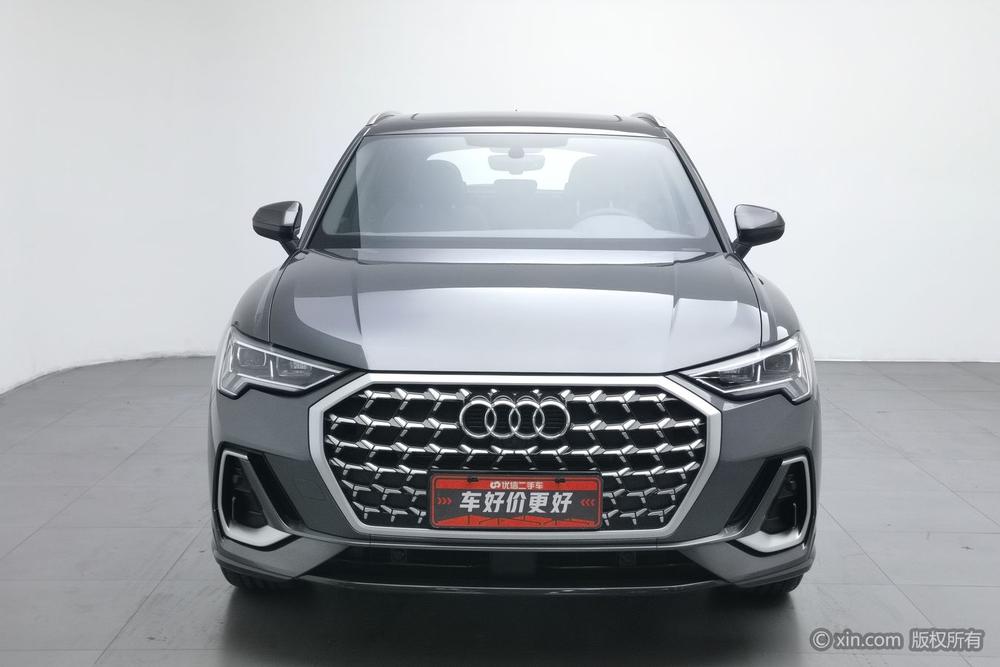 Audi Q3 2025 car image #2