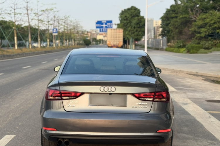 Audi A3 2016 car image #11