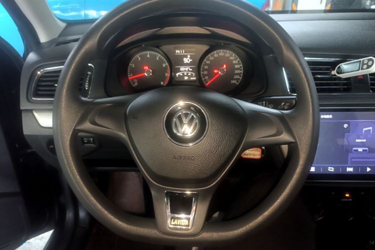 Volkswagen Lavida 2018 #11 Volkswagen Lavida 2018 car image #11
