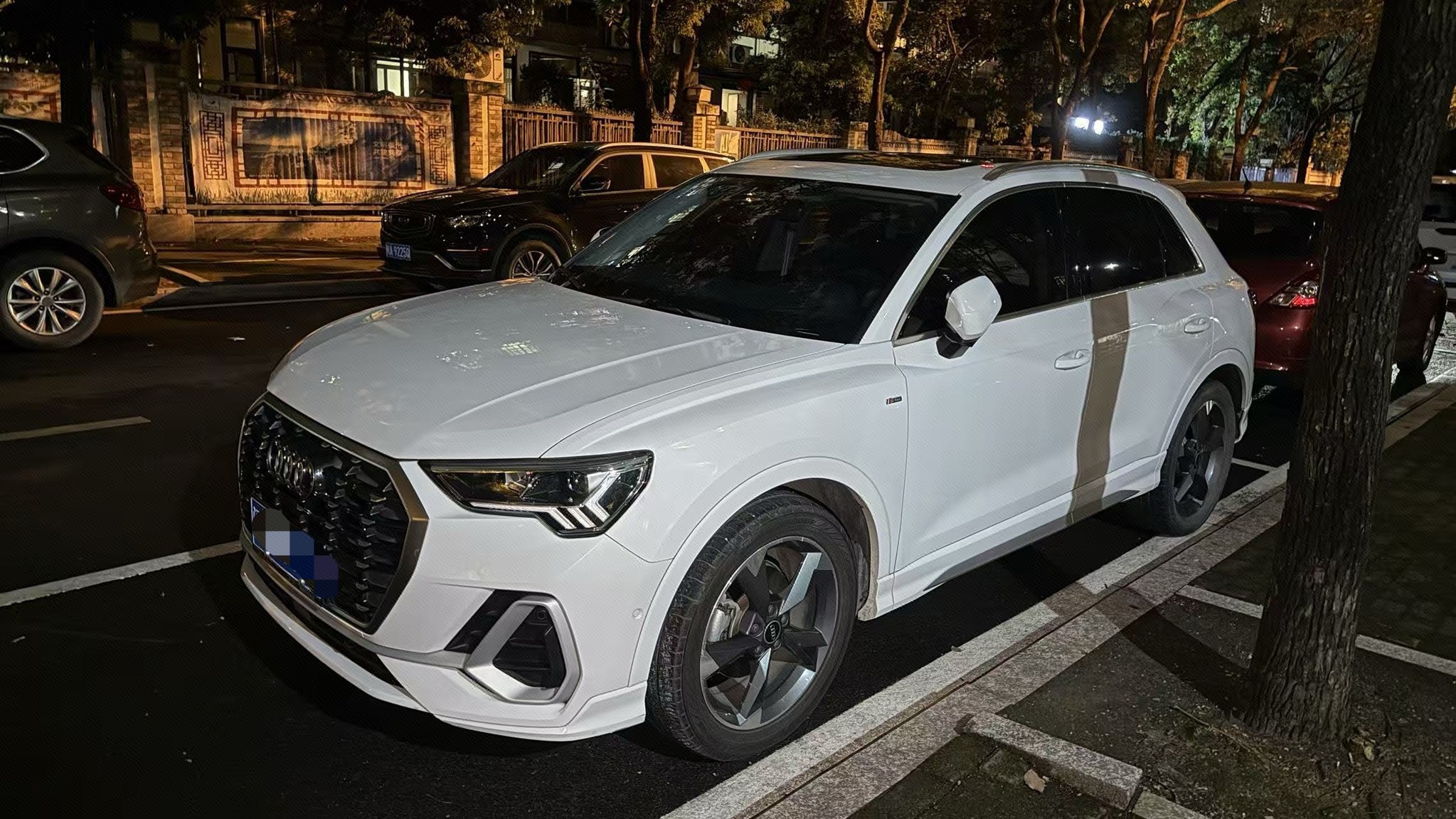 2023 2023 immagine di auto