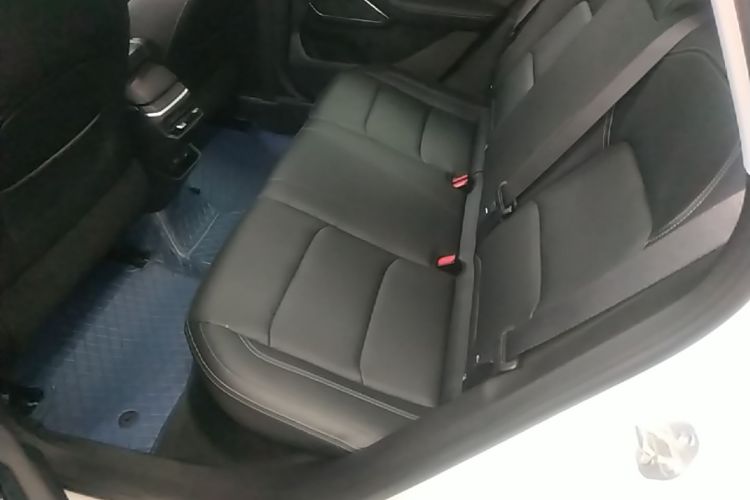 GEELY Emgrand 2023 car image #17