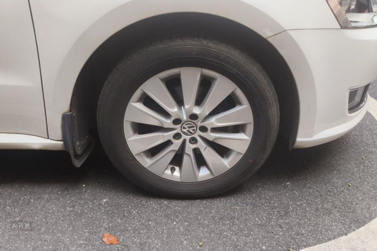 Volkswagen Lavida 2015 car image #9