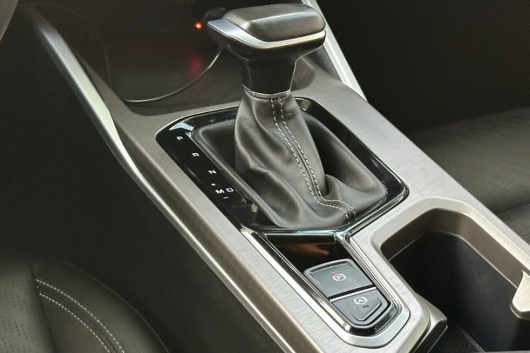 GEELY Emgrand 2023 car image #21