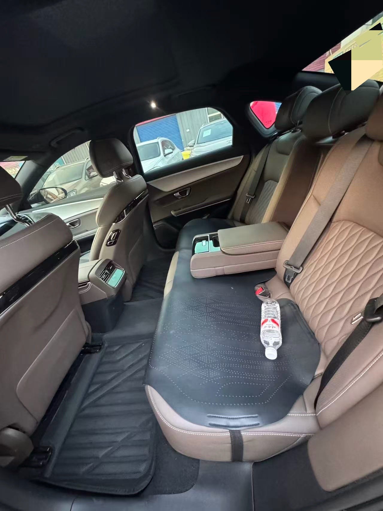 BYD Han 2025 #4 BYD Han 2025 immagine di auto #4