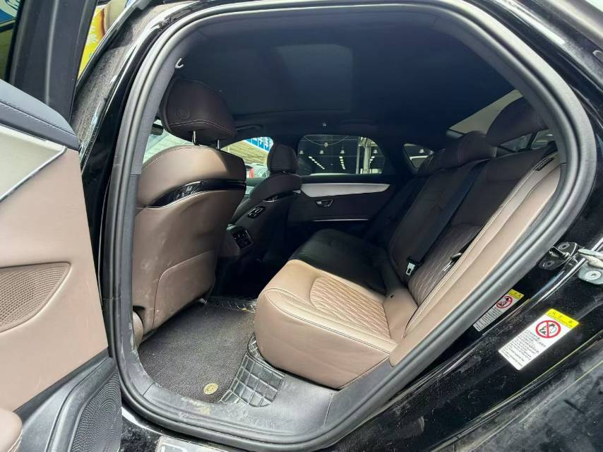 BYD Han 2024 car image #6