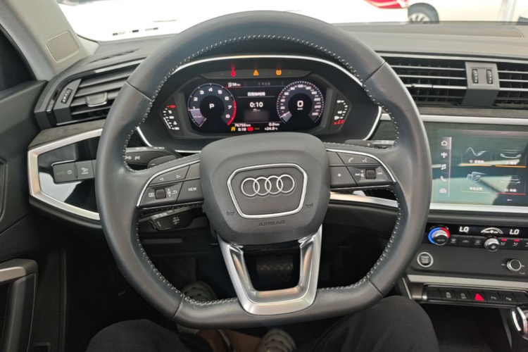 Audi Q3 2021 #11 Audi Q3 2021 car image #11
