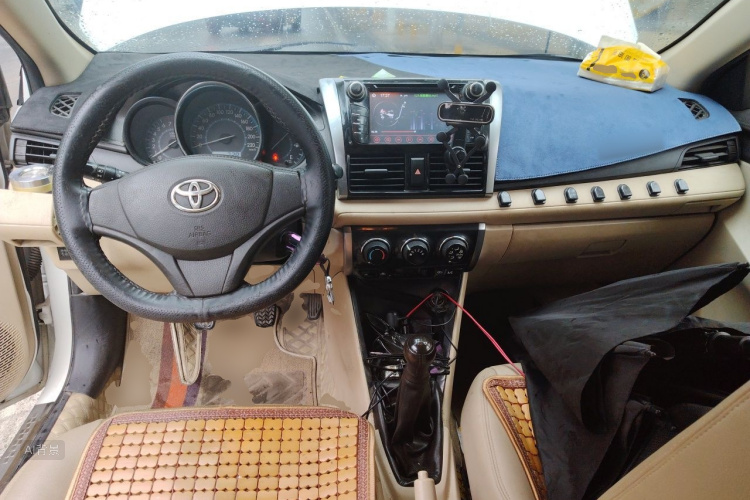 Toyota Vios 2015 car image #11
