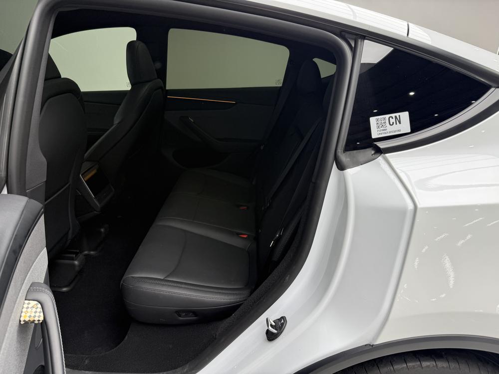 Tesla Model Y 2026 #13 Tesla Model Y 2026 immagine di auto #13