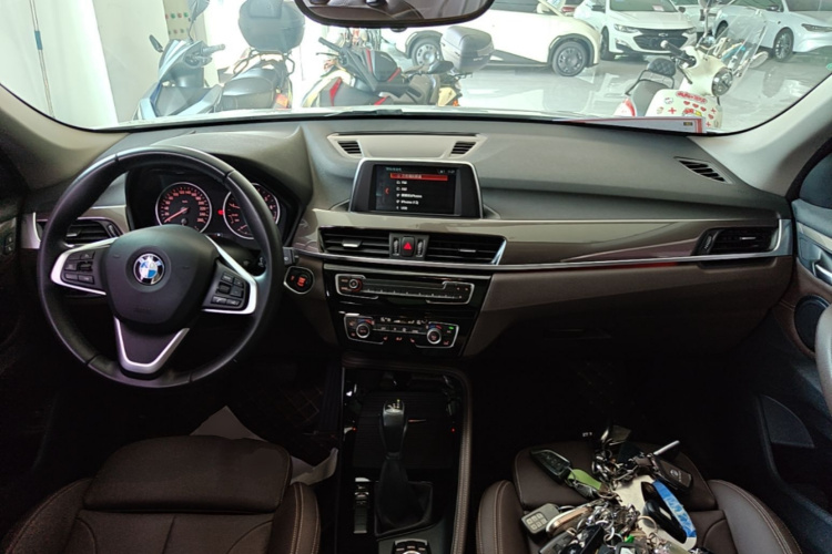 BMW X1 2018 #11 BMW X1 2018 car image #11