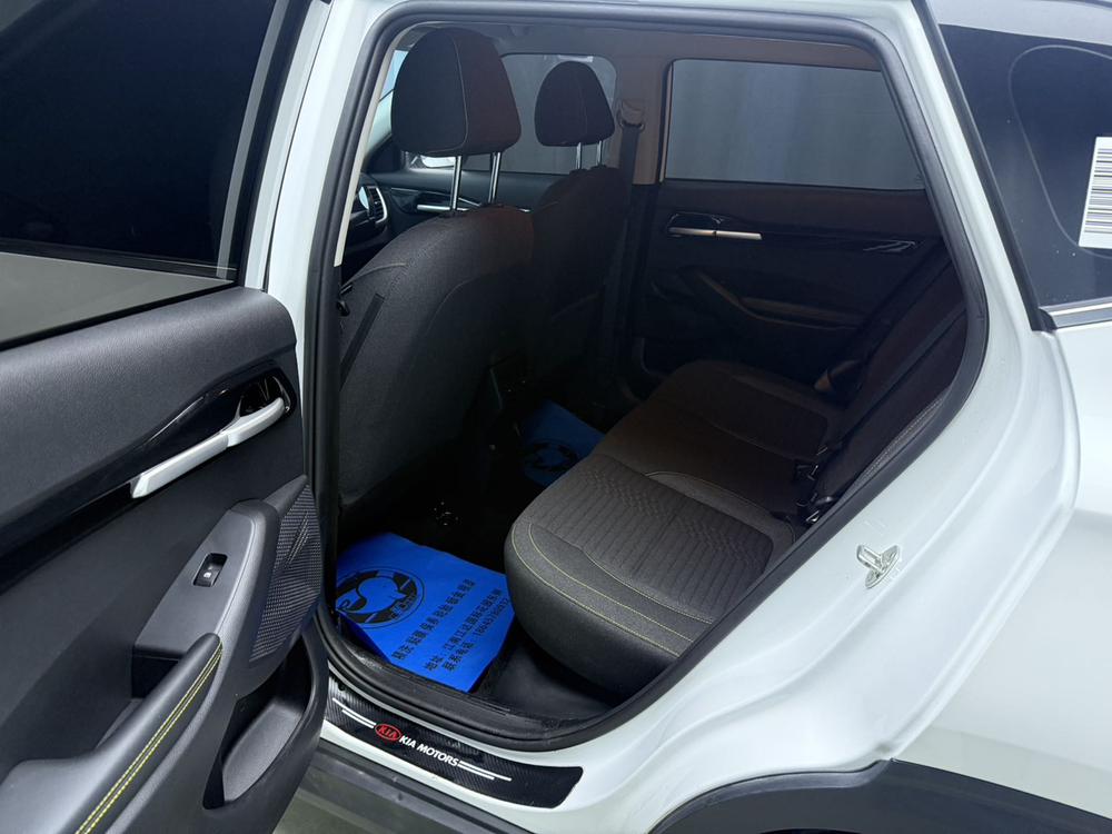 2023 #22 2023 imagen de coche #22
