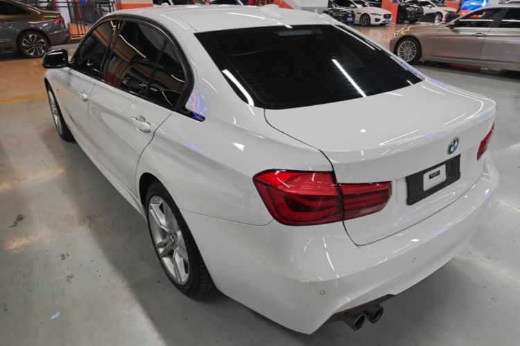 BMW 3 Series 2018 #5 BMW 3 Series 2018 car image #5